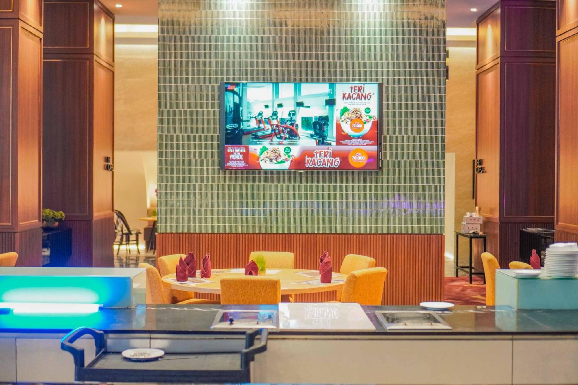 The Premiere Hotel Pekanbaru Exteriér fotografie